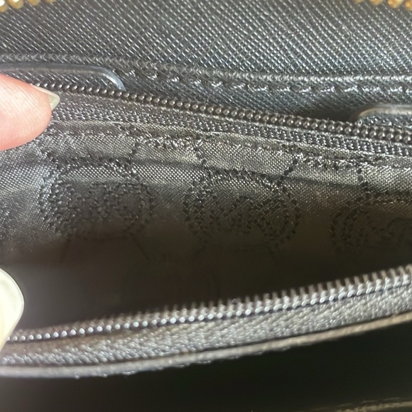 Michael Kors wallet wristlet - Picture 9 of 9